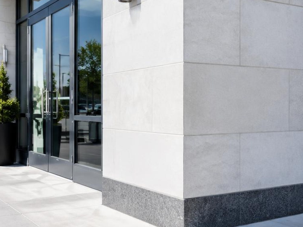 Entrances and frontage