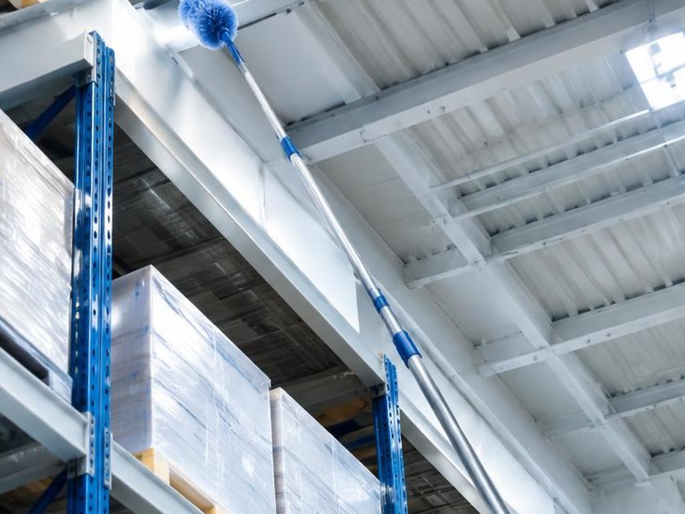 Overhead ledges